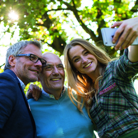 Familie macht ein Selfie